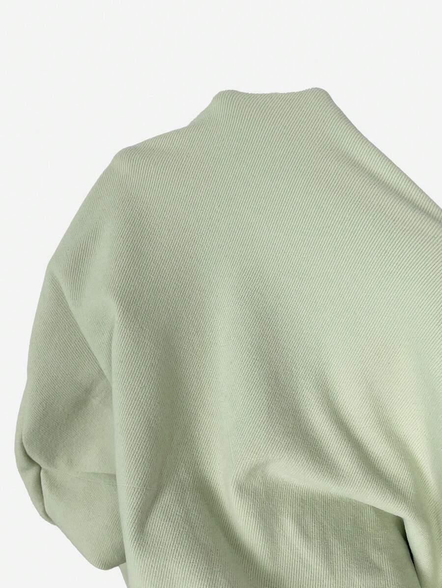 zielona bluzka rozszerzane rękawy v-neck