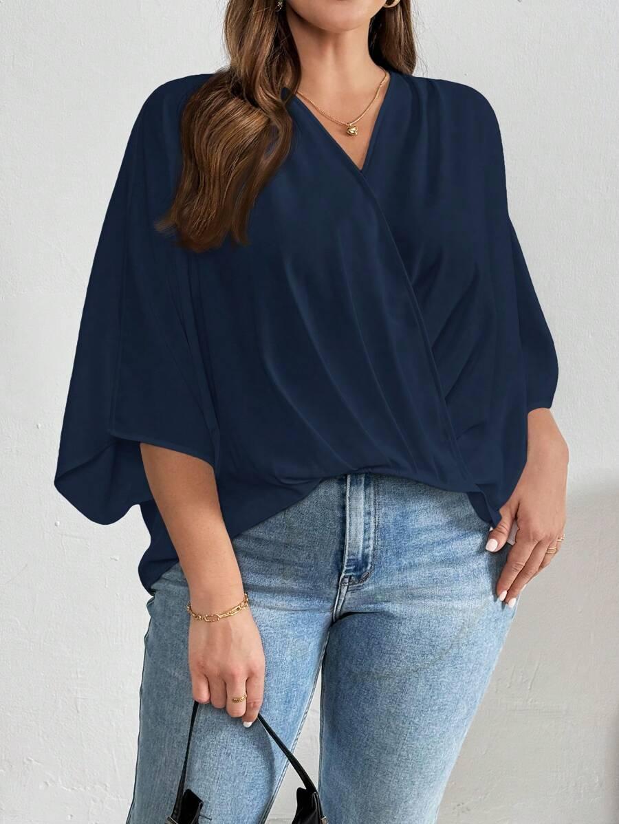 granatowa bluzka v-neck