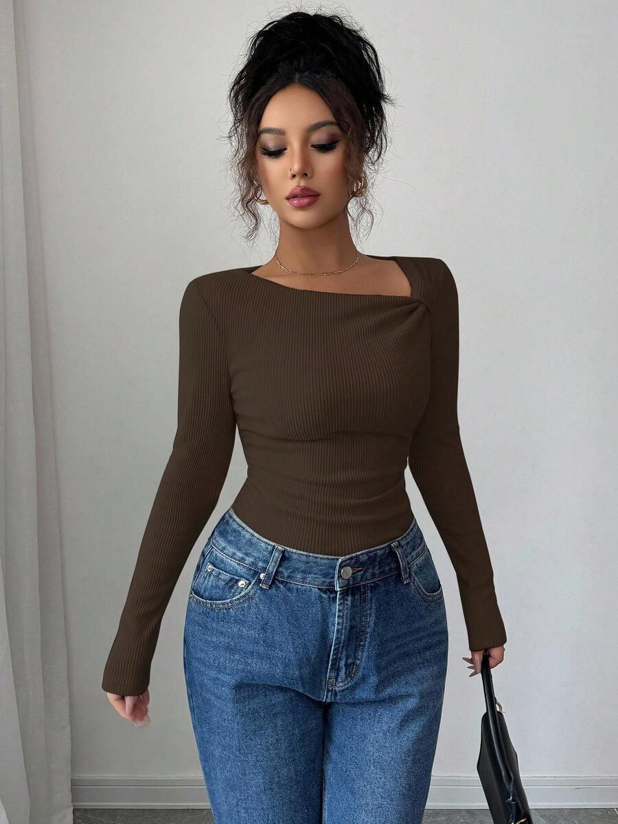 BRĄZOWY SWETER CASUAL
