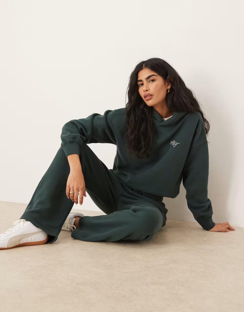 ZIELONA BLUZA Z KAPTUREM