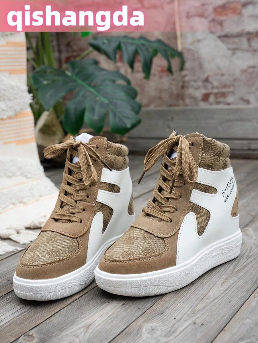 SZNUROWANE BUTY NA KOTURNIE