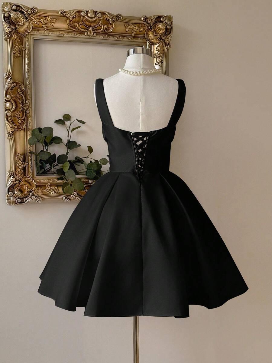 czarna sukienka mini