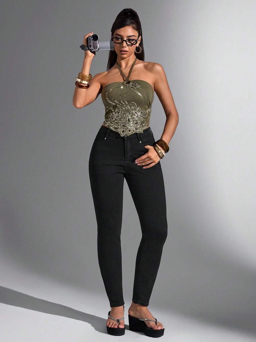 czarne spodnie jeans rurki