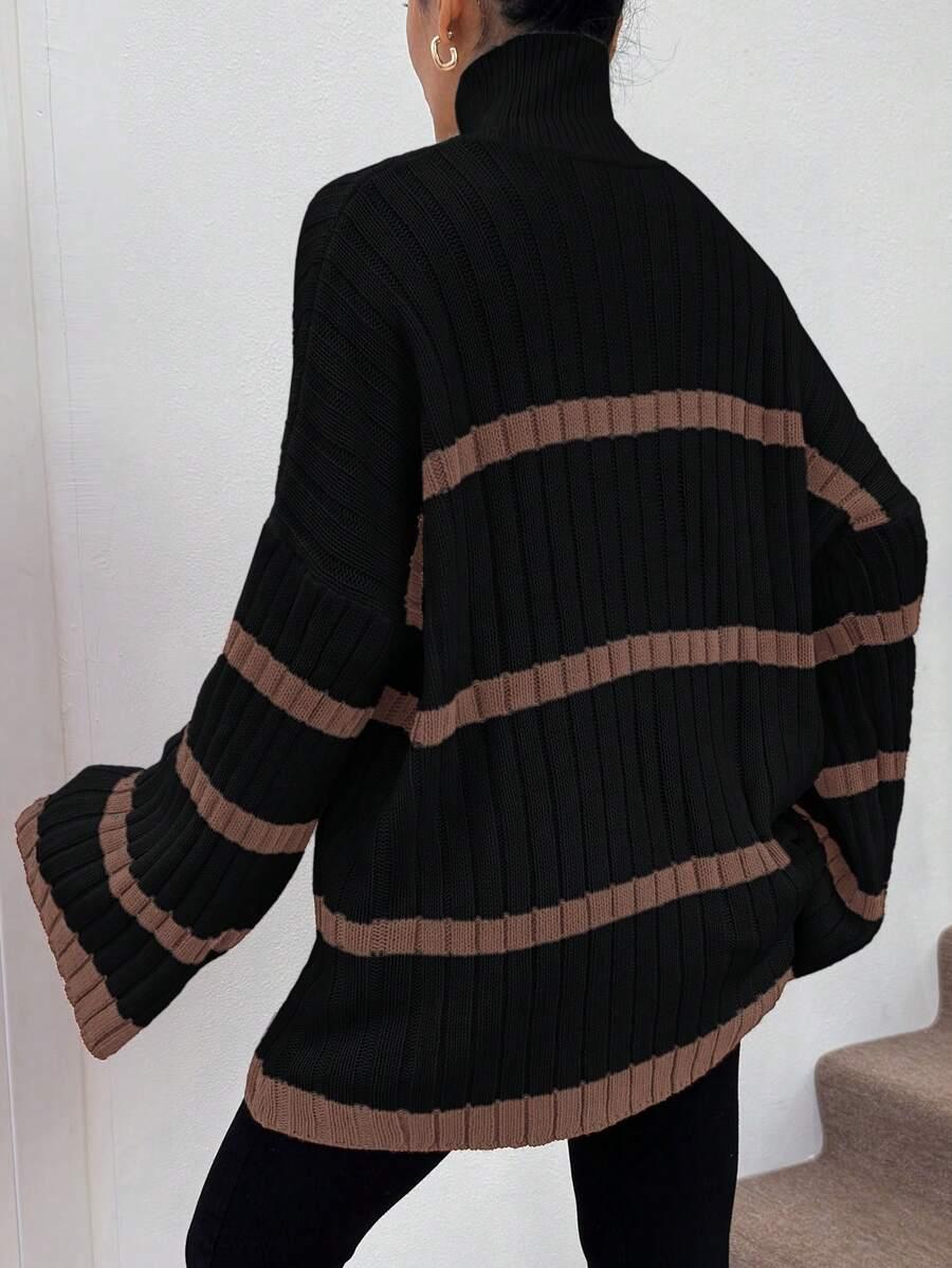 sweter w paski półgolf