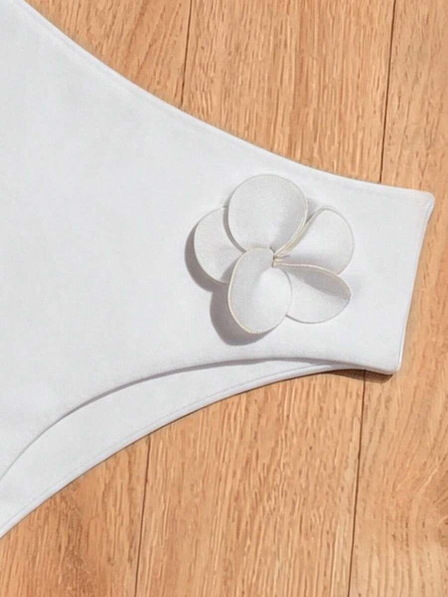 DÓŁ OD BIKINI