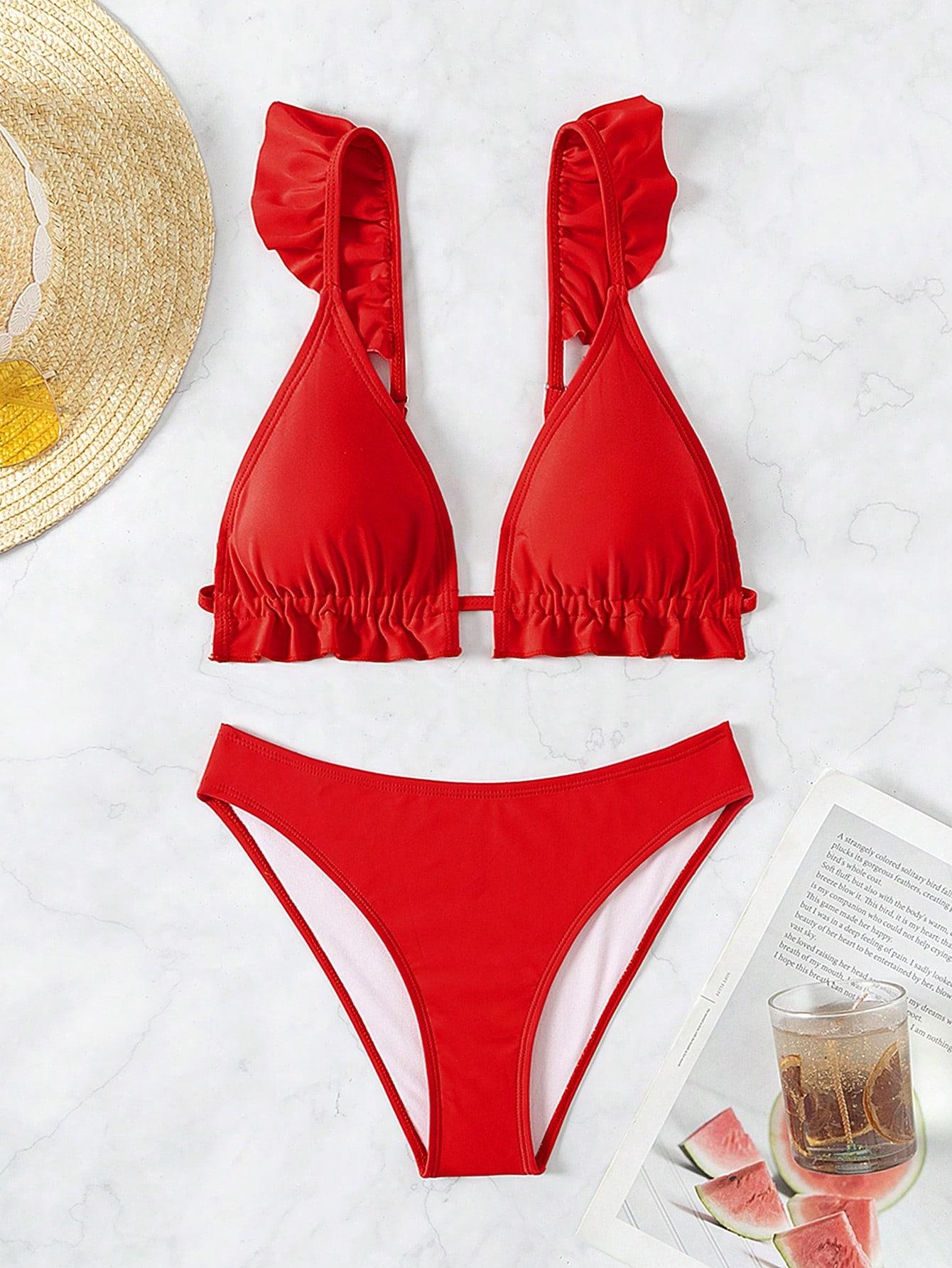 czerwona góra od bikini