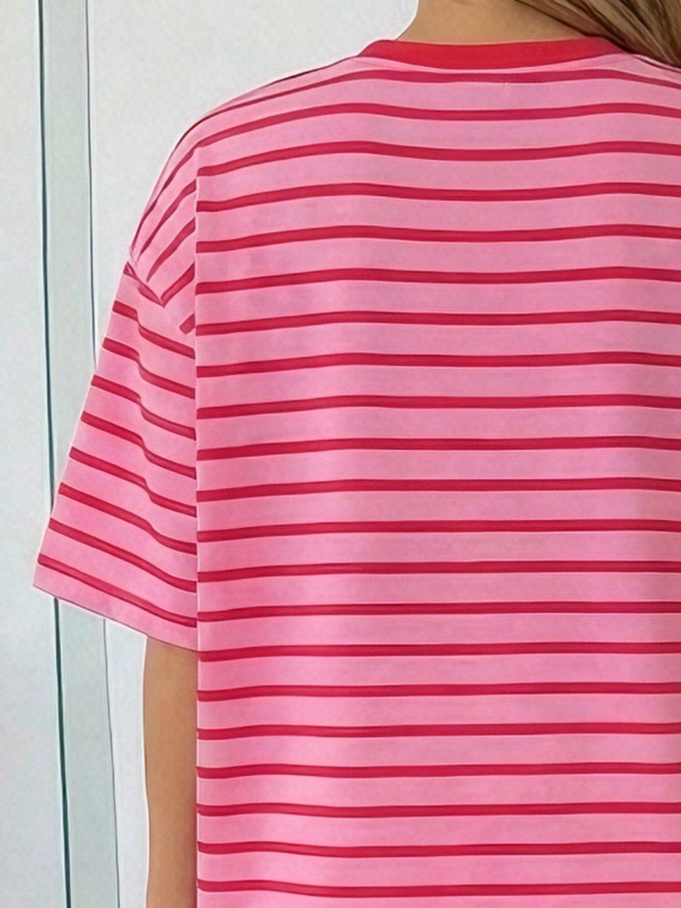 T-SHIRT WZÓR PASKI