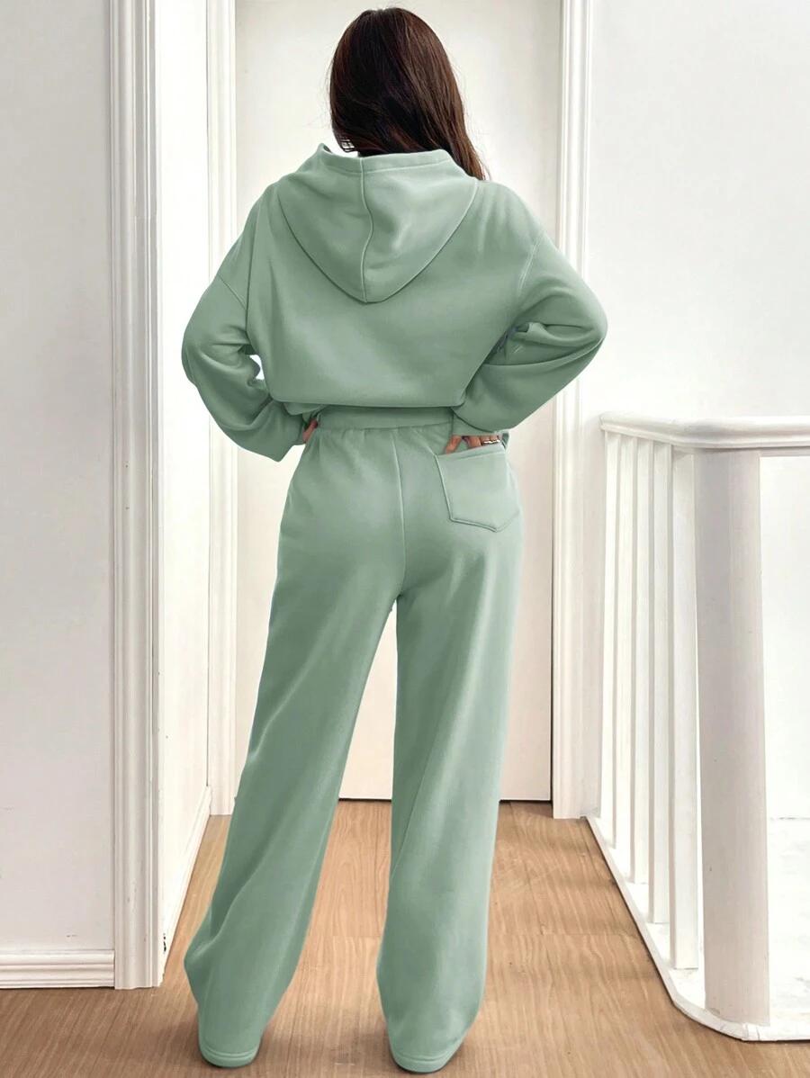 komplet dresowy spodnie bluza 