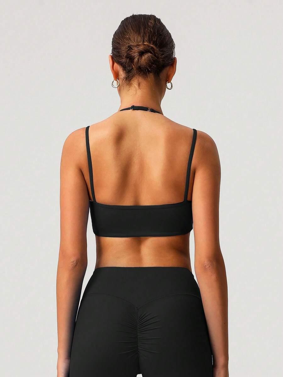 czarny sportowy top