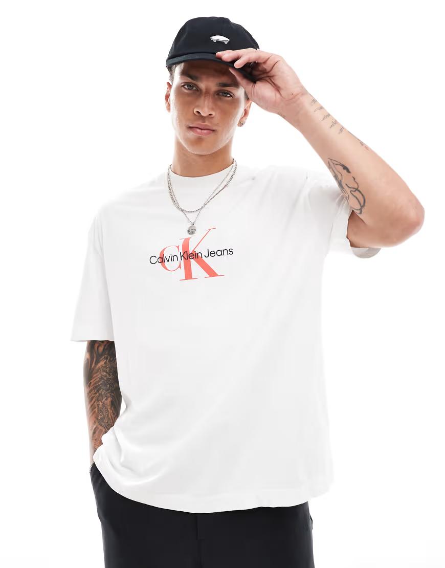 BIAŁY T-SHIRT LOGO