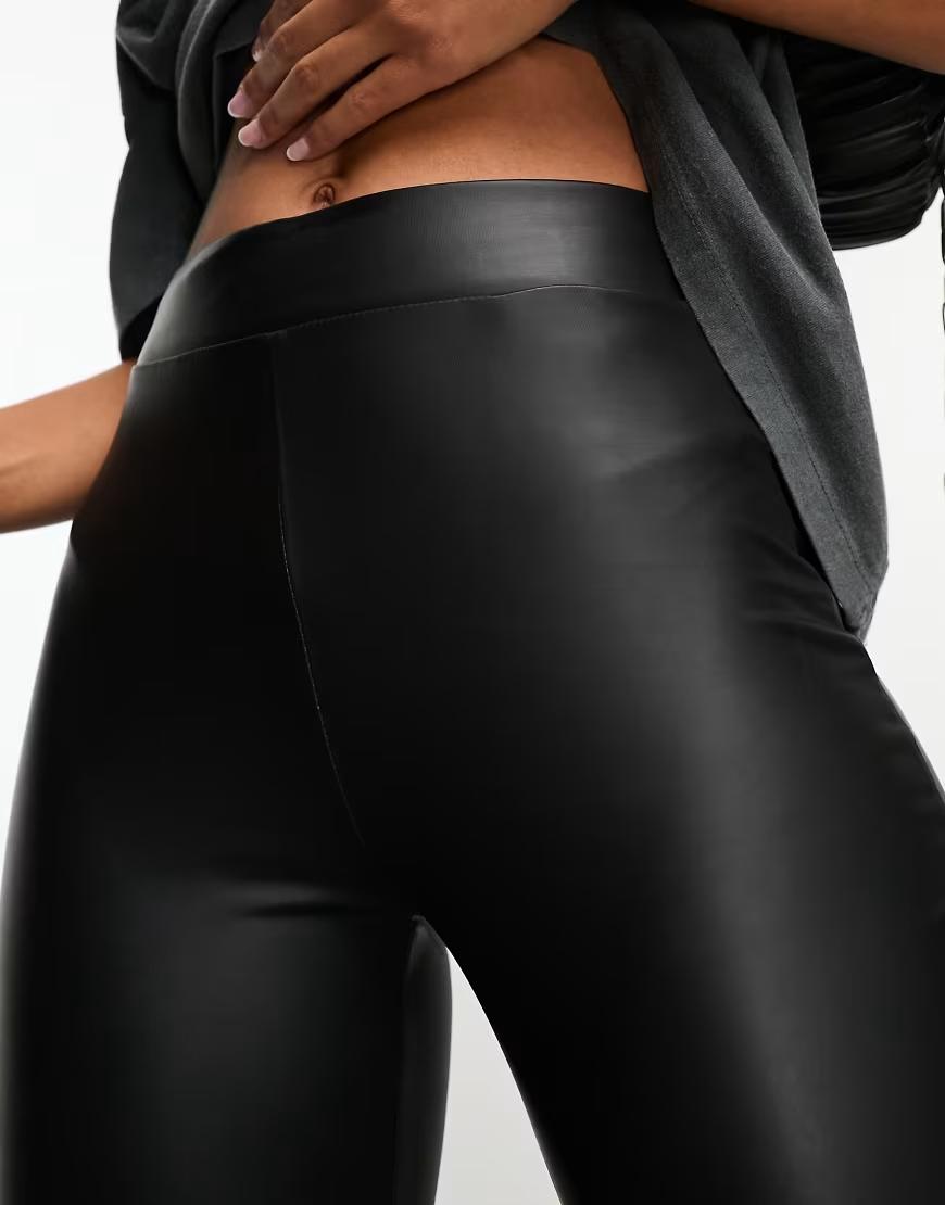 CZARNE LEGGINSY IMITACJA SKÓRY