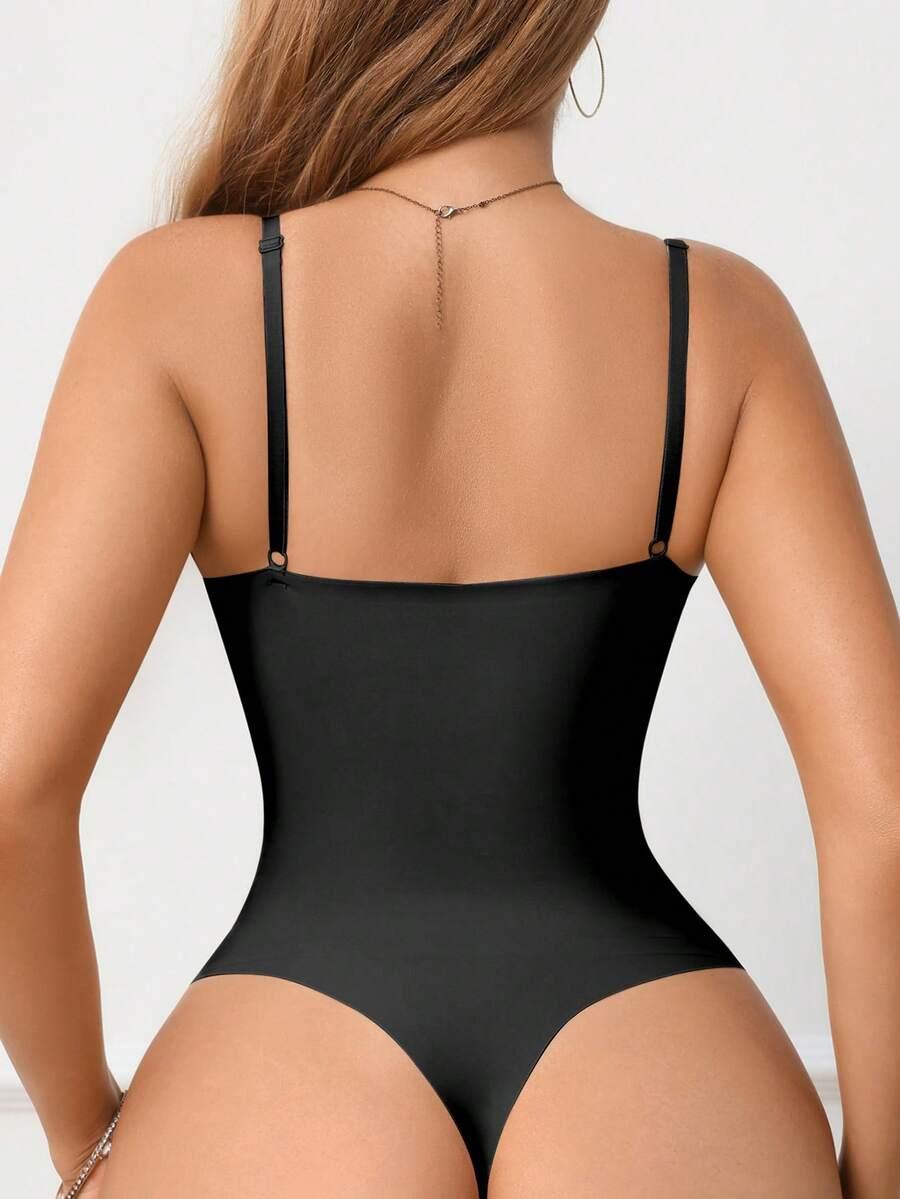 MODELUJĄCE CZARNE BODY RAMIĄCZKA STRINGI