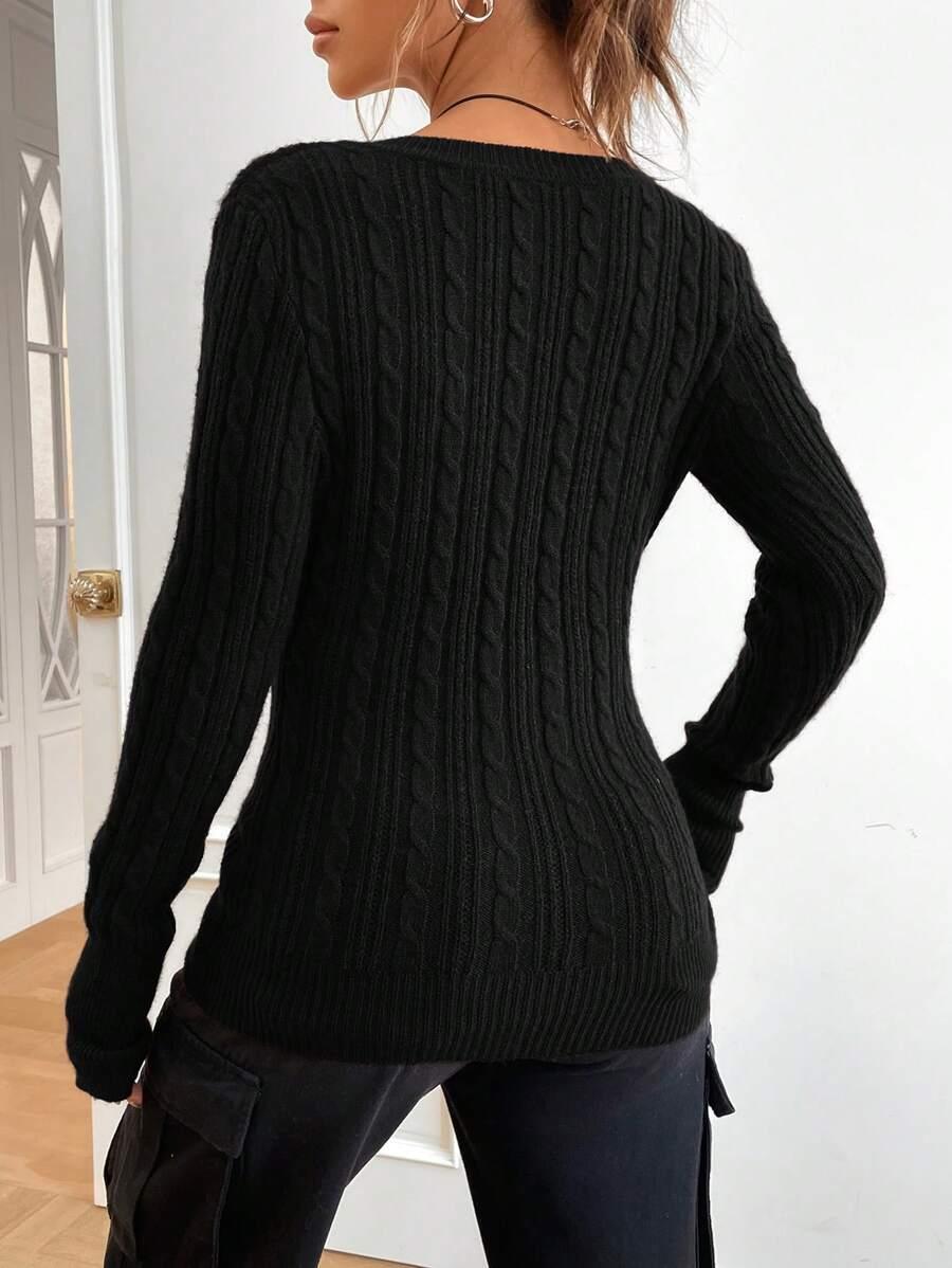 CZARNY SWETER W PRĄŻKI 