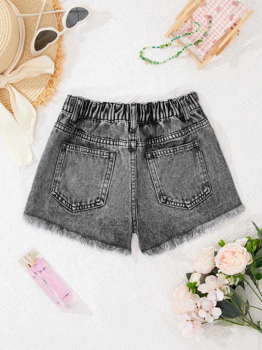 szare spodenki jeans