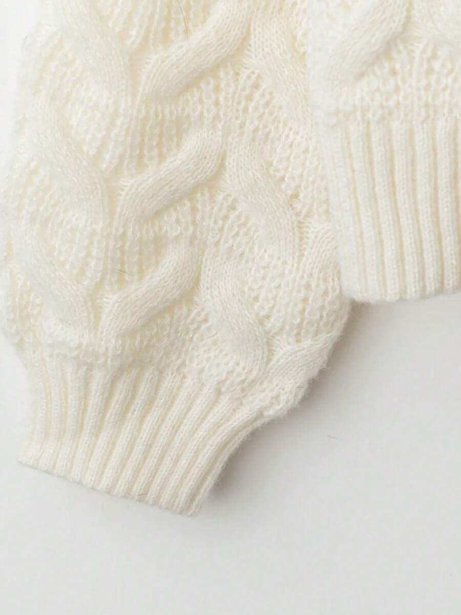 kremowy komplet sweter spodnie