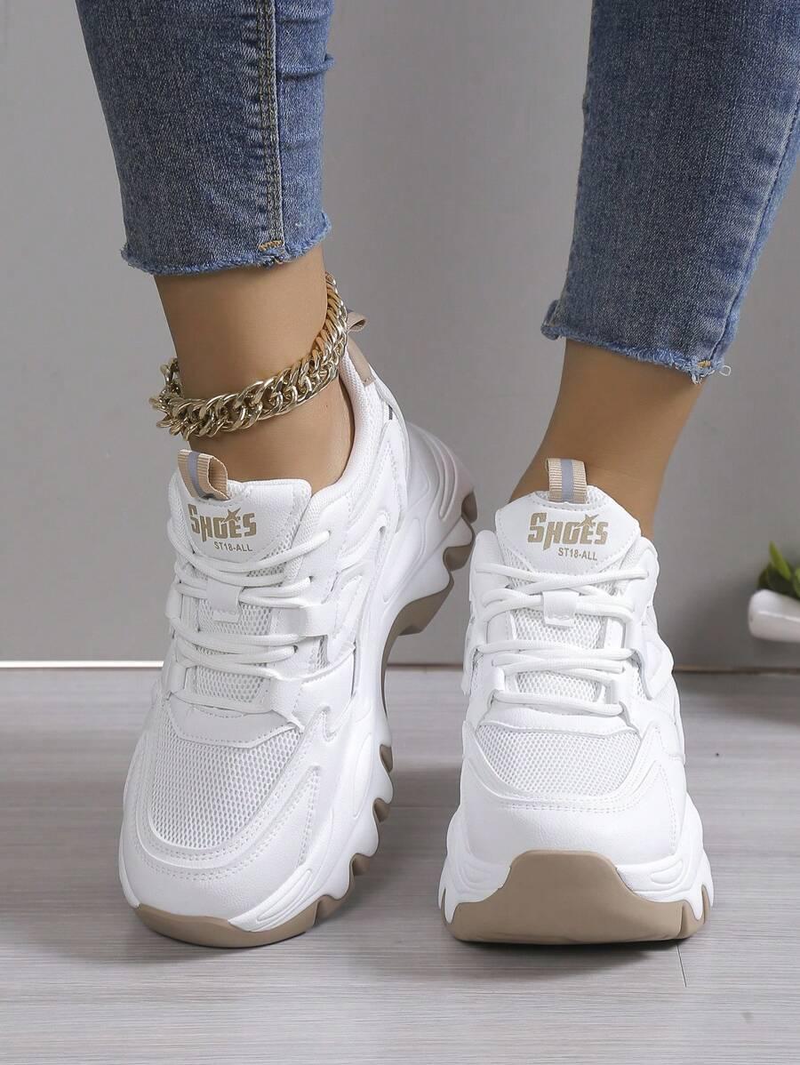 sznurowane buty sportowe 