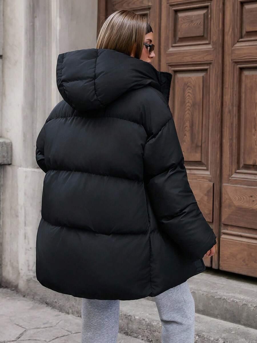 CZARNA PIKOWANA KURTKA KAPTUR