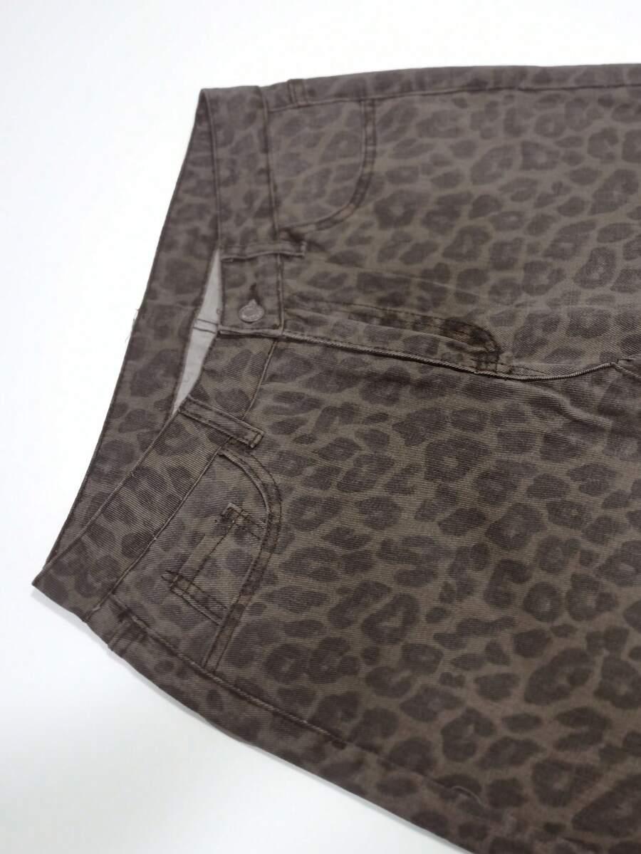 brązowe spodnie jeans animal print