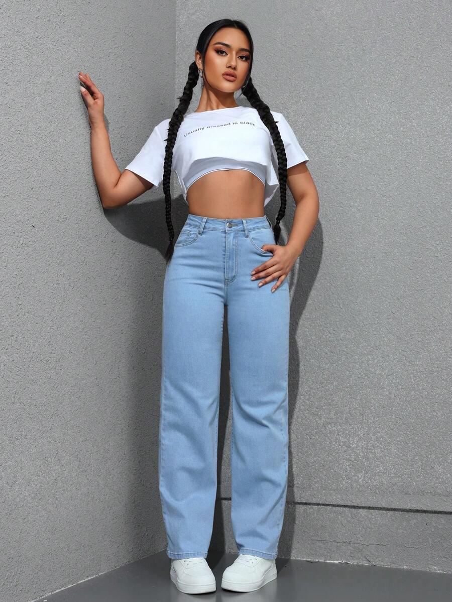niebieskie proste spodnie jeans