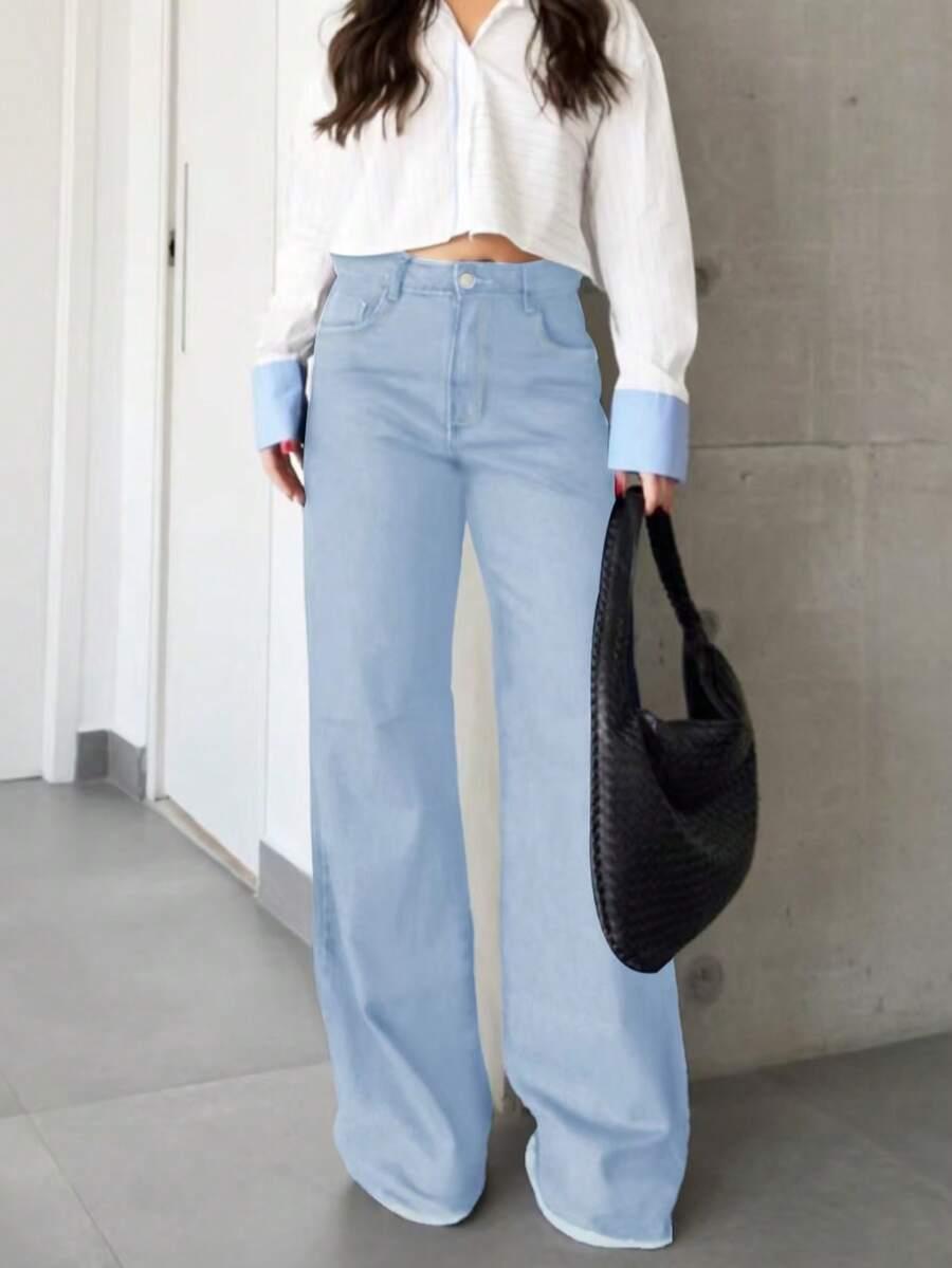 Niebieskie spodnie jeans
