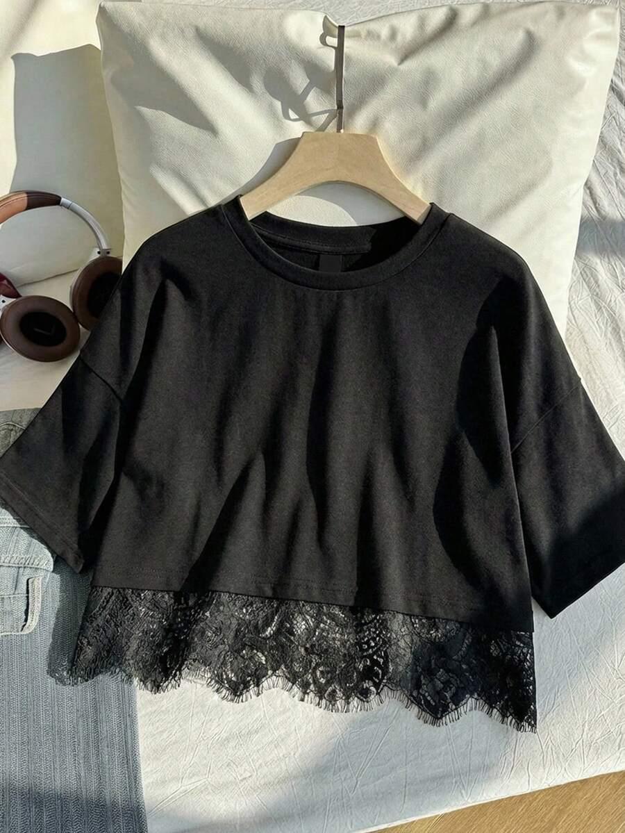 czarny t-shirt koronka