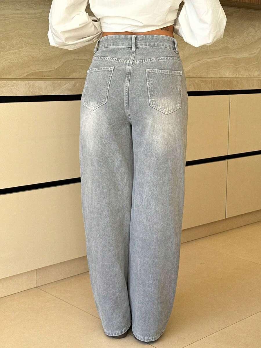 szare spodnie jeans