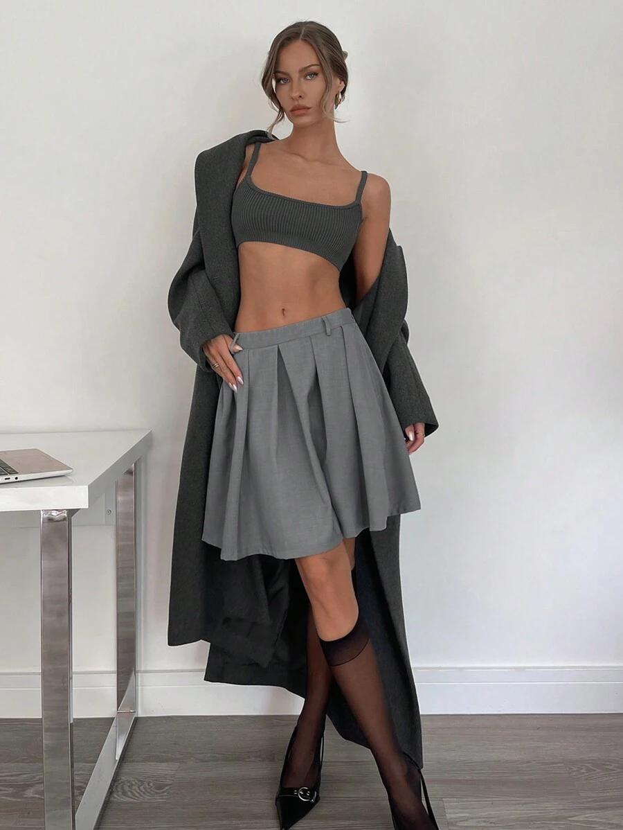 szara plisowana spódnica