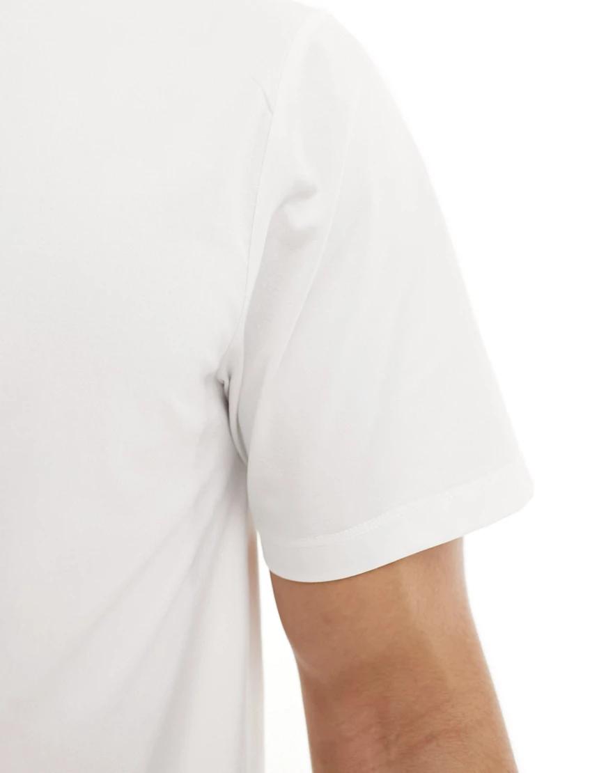 klasyczny gładki biały t-shirt z okrągłym dekoltem basic