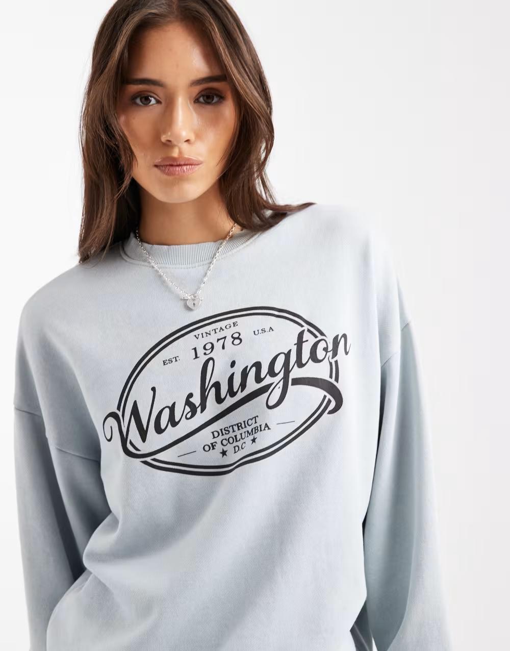 luźna bluza bez kaptura z nadrukiem