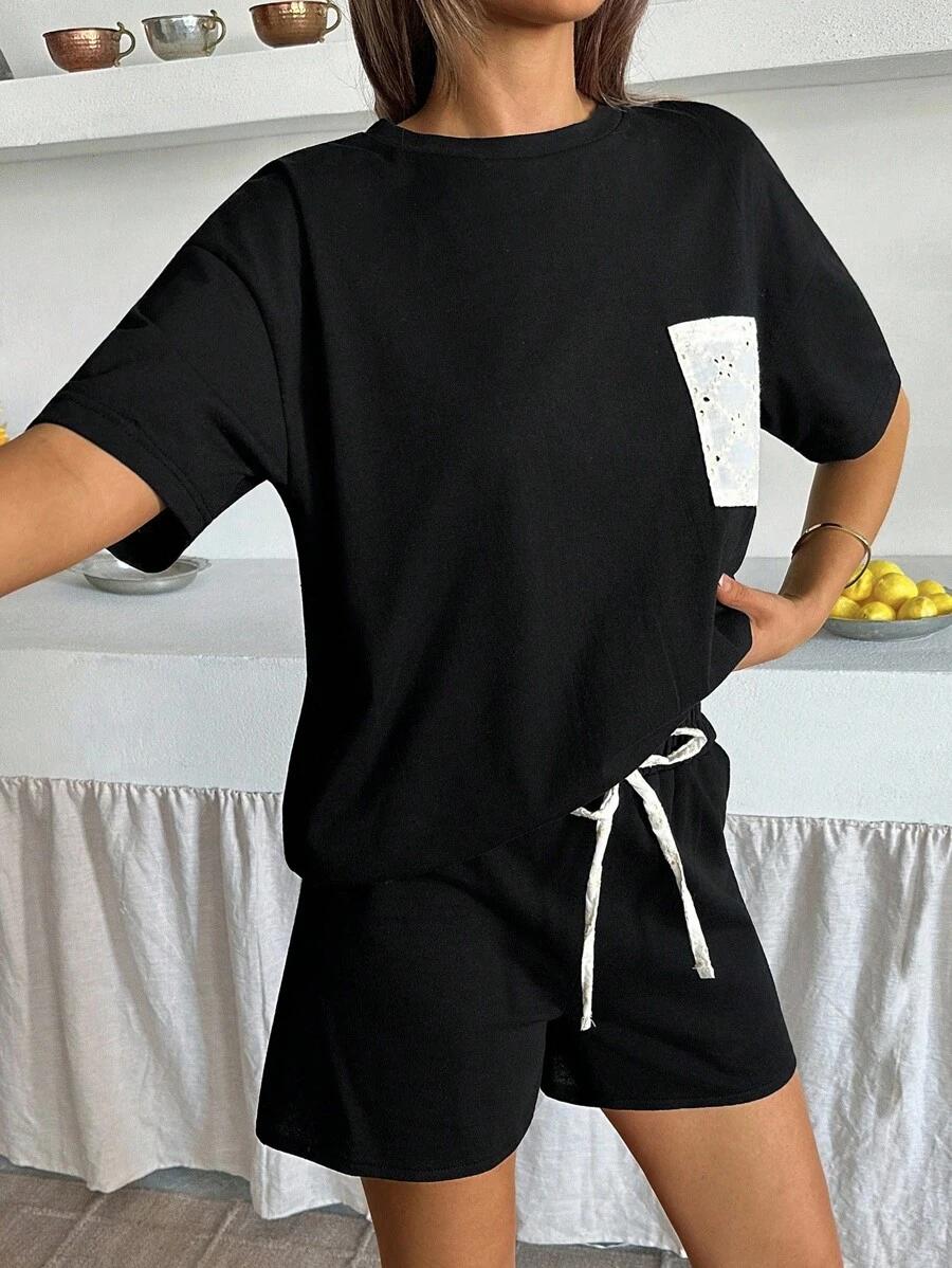 czarny t-shirt kieszeń