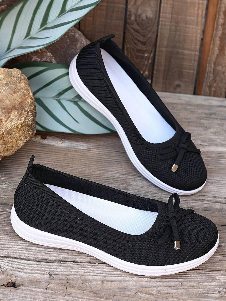 czarne buty sportowe