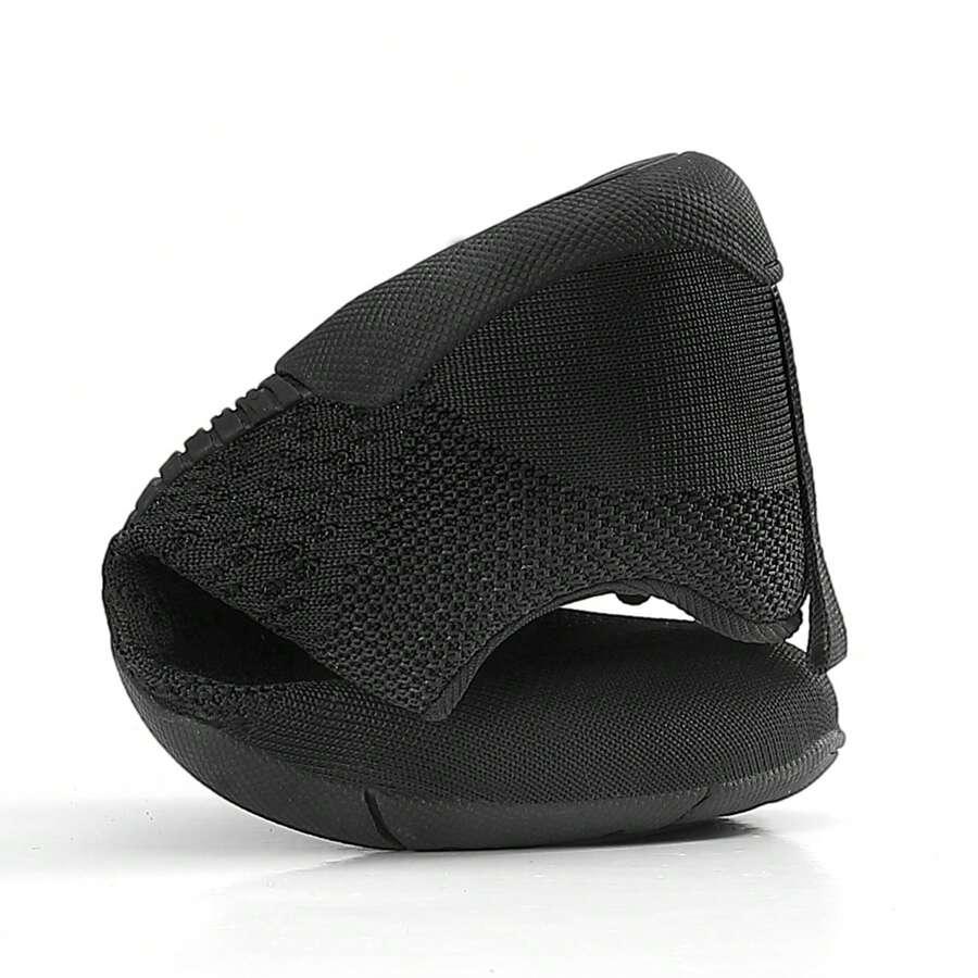 czarne buty sportowe