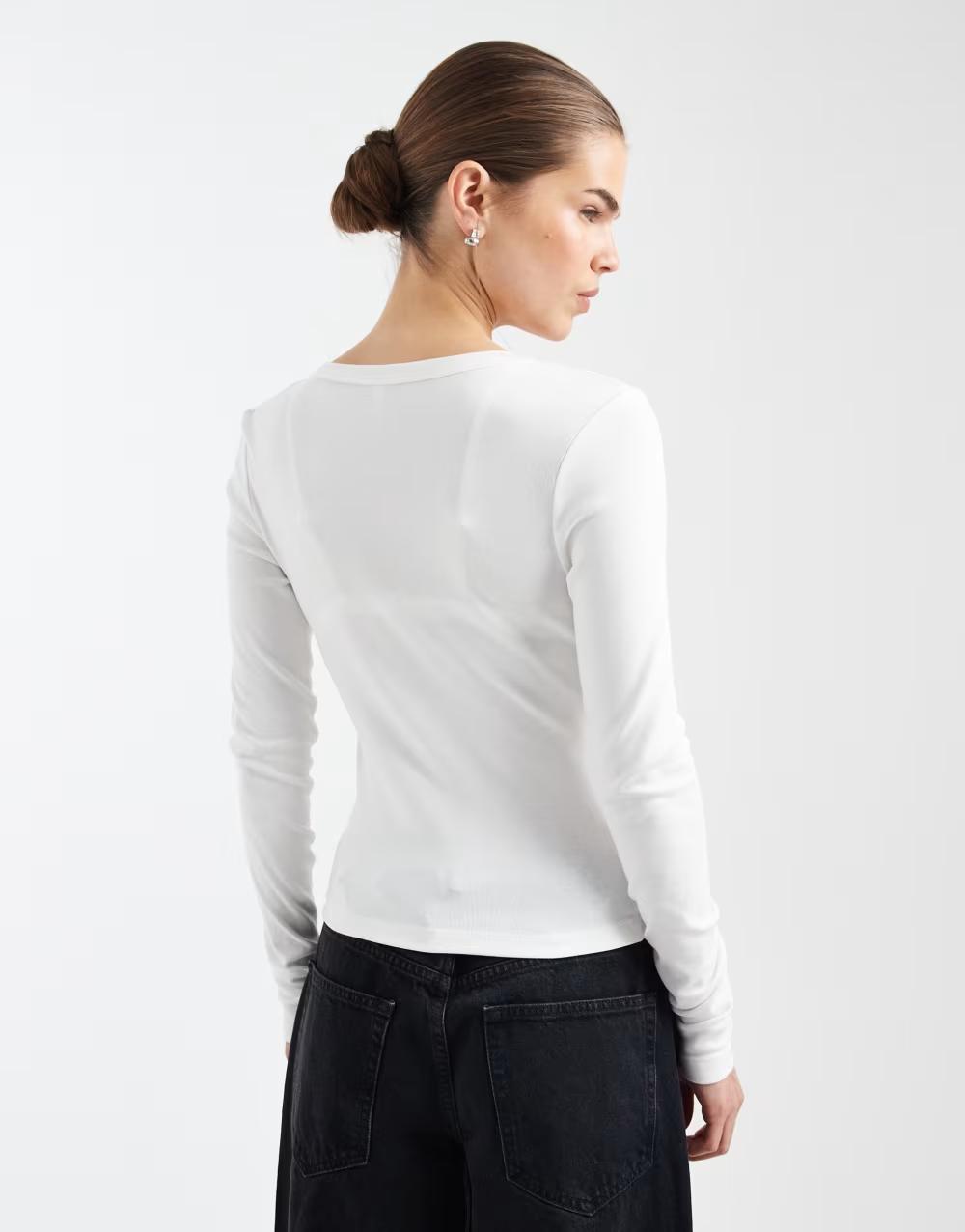 BIAŁA BLUZKA V-NECK