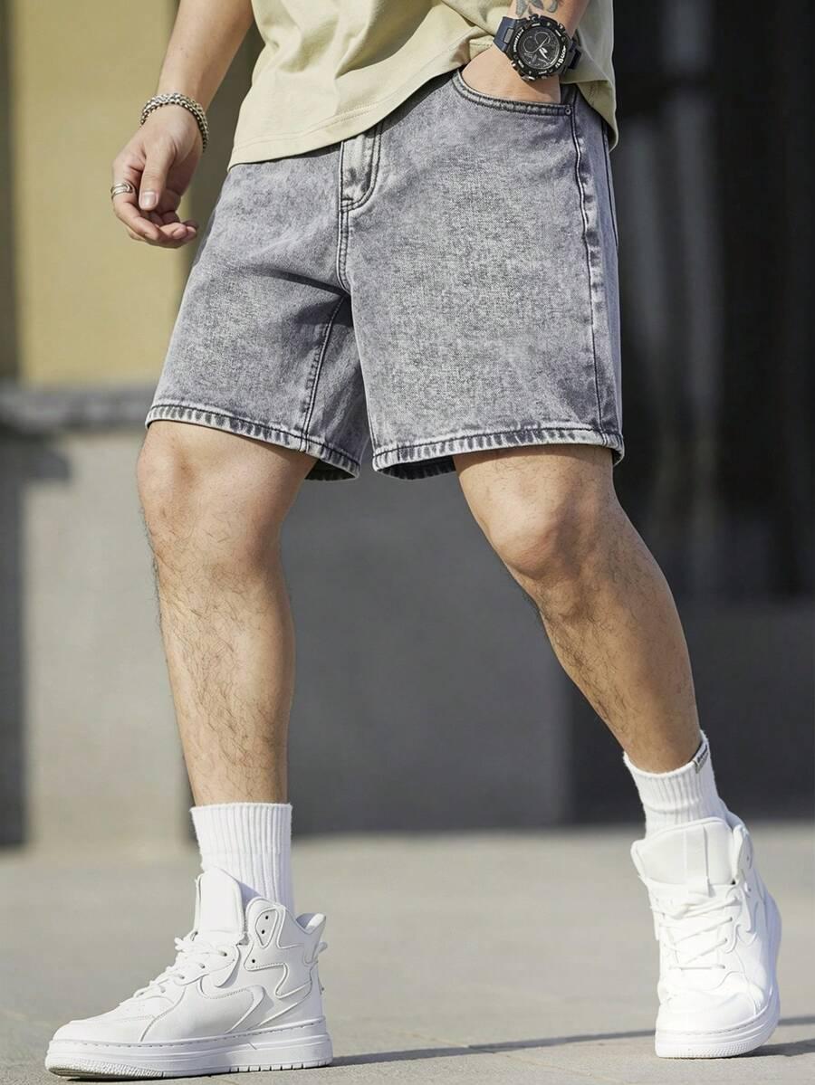 szare spodenki jeans