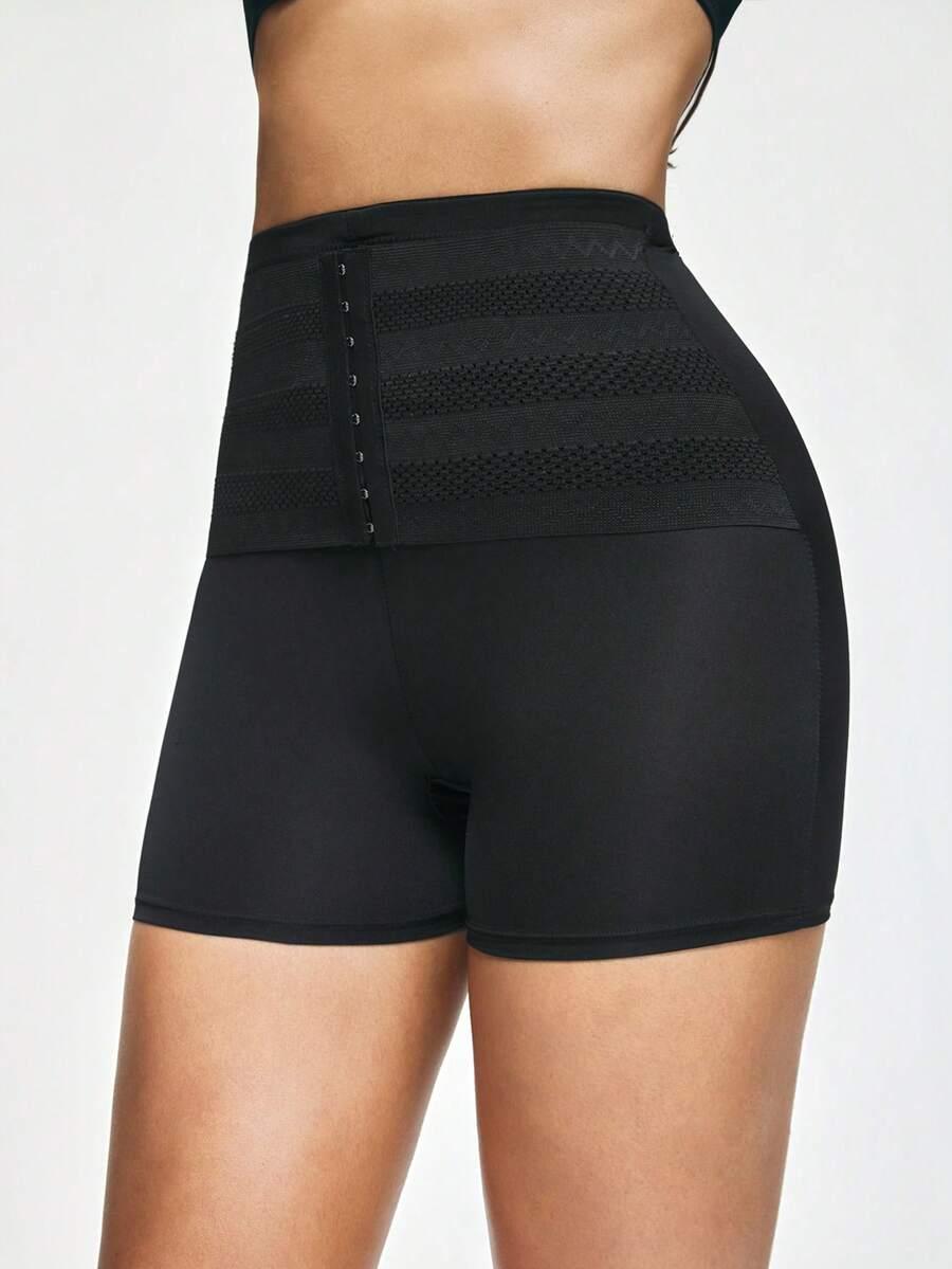 czarne legginsy modelujące