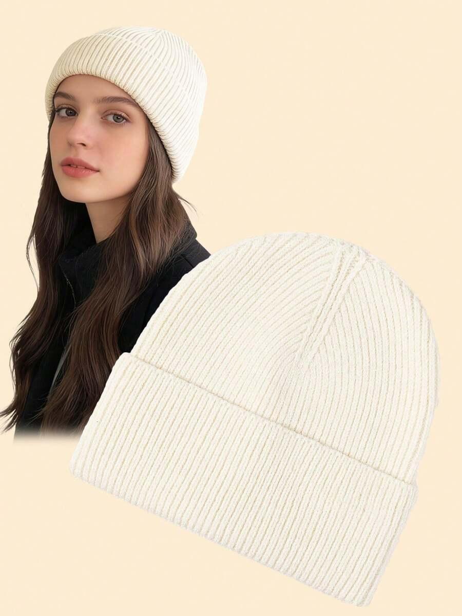 beżowa czapka beanie