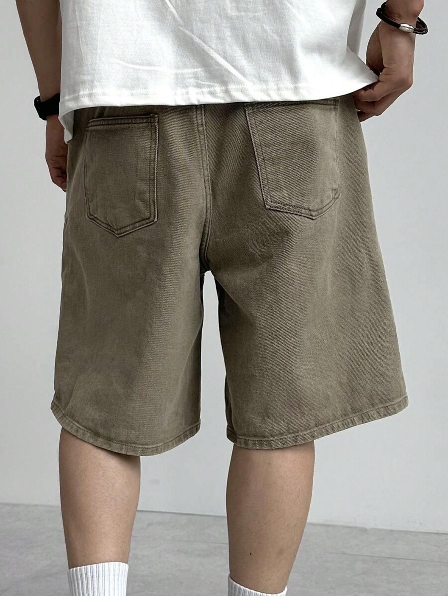 beżowe krótkie spodenki jeans 