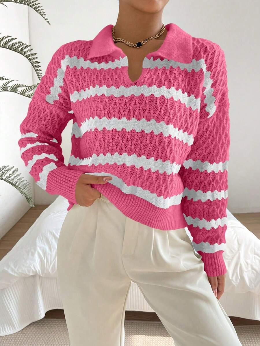 SWETER W PASKI Z KOŁNIERZEM