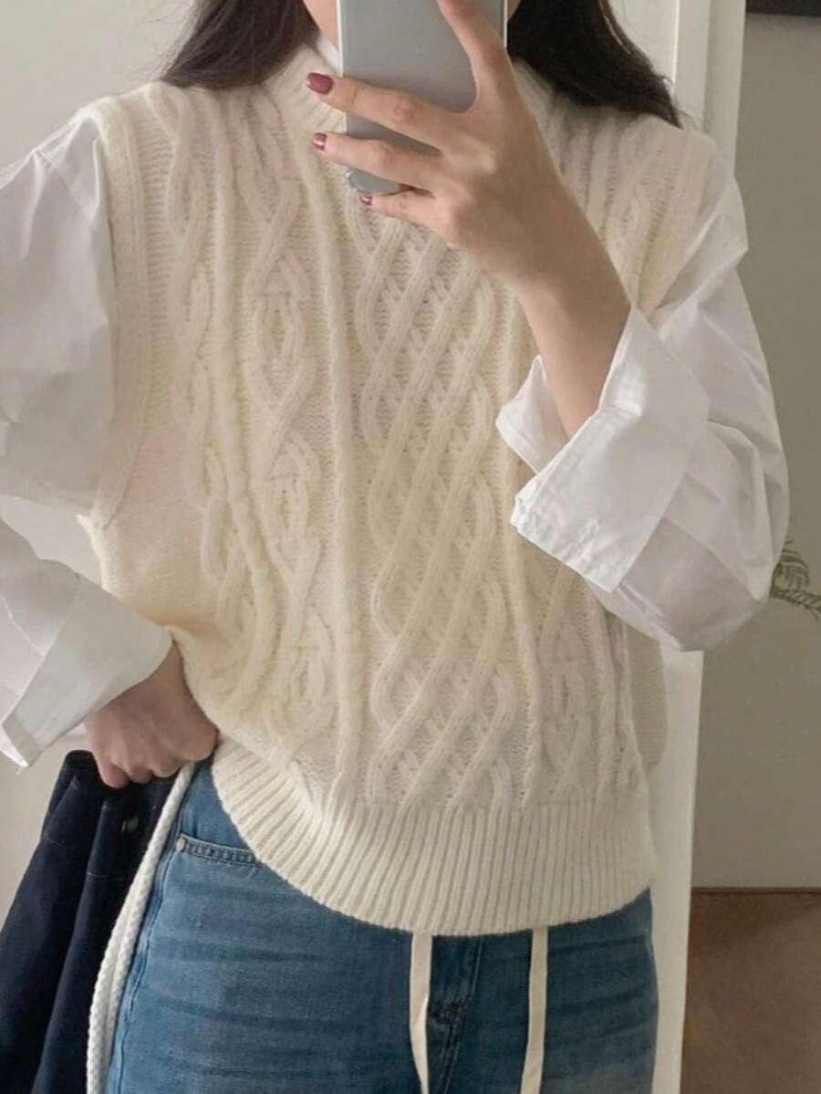 Beżowy sweter okrągły dekolt 