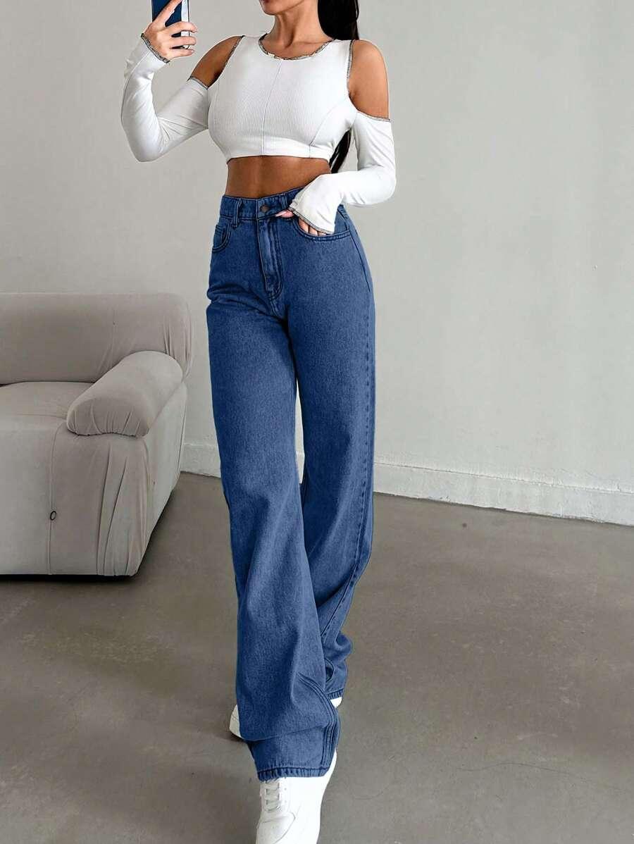 niebieskie spodnie jeans 
