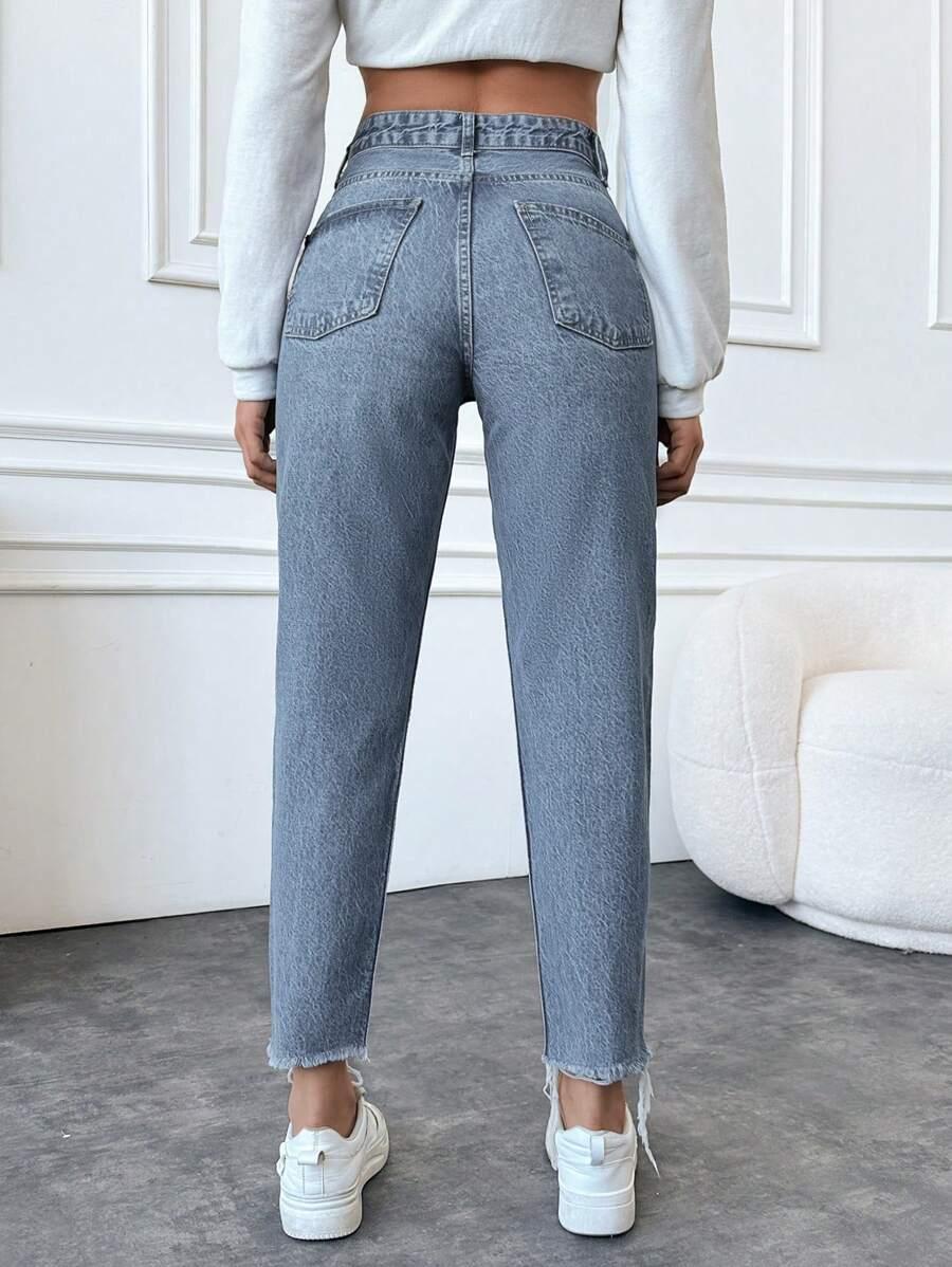 niebieskie spodnie jeans rurki przetarcia