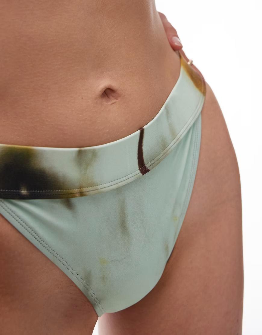 dół od bikini