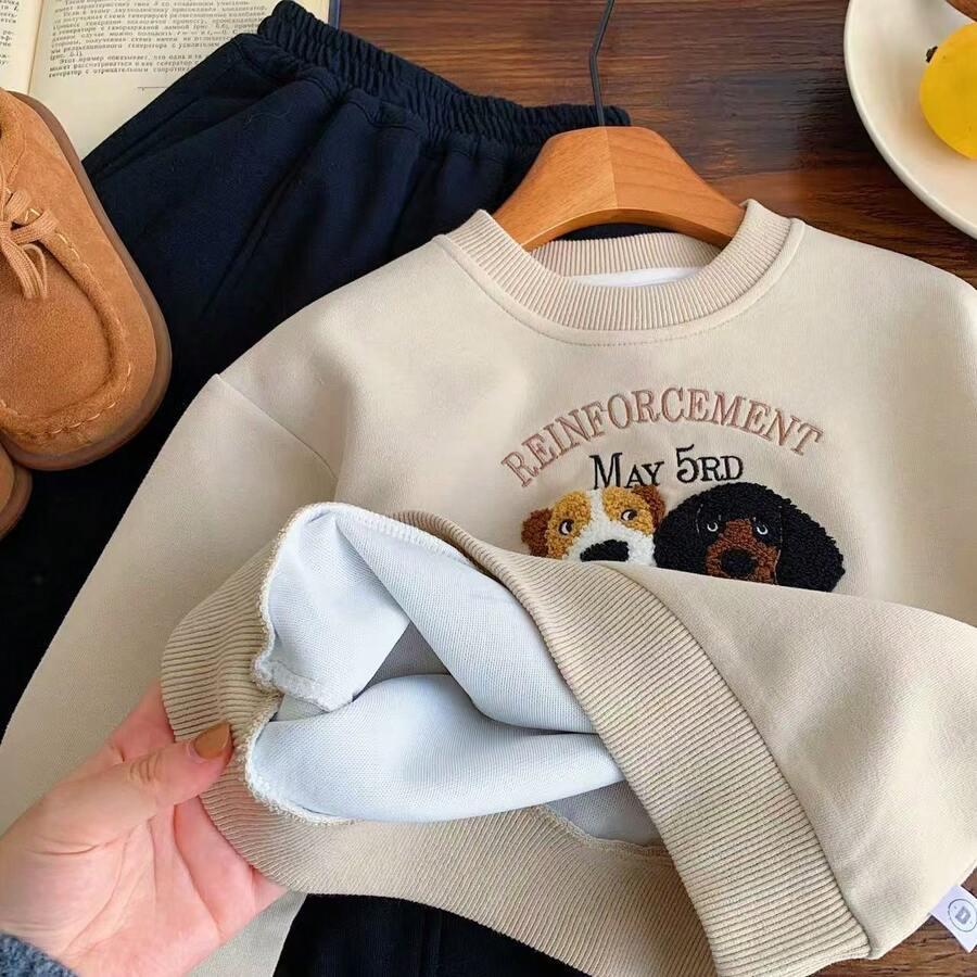 beżowa bluza zdobienie