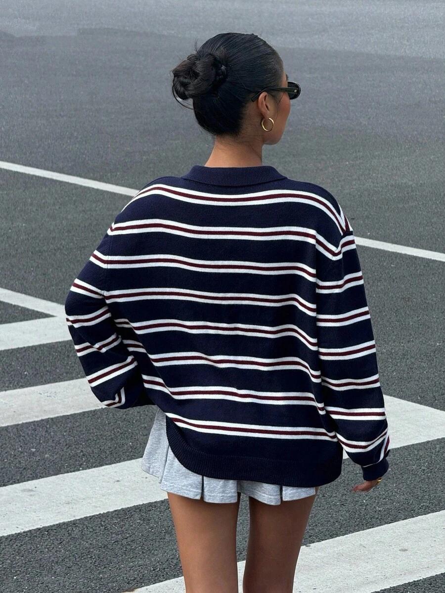 SWETER W PASKI