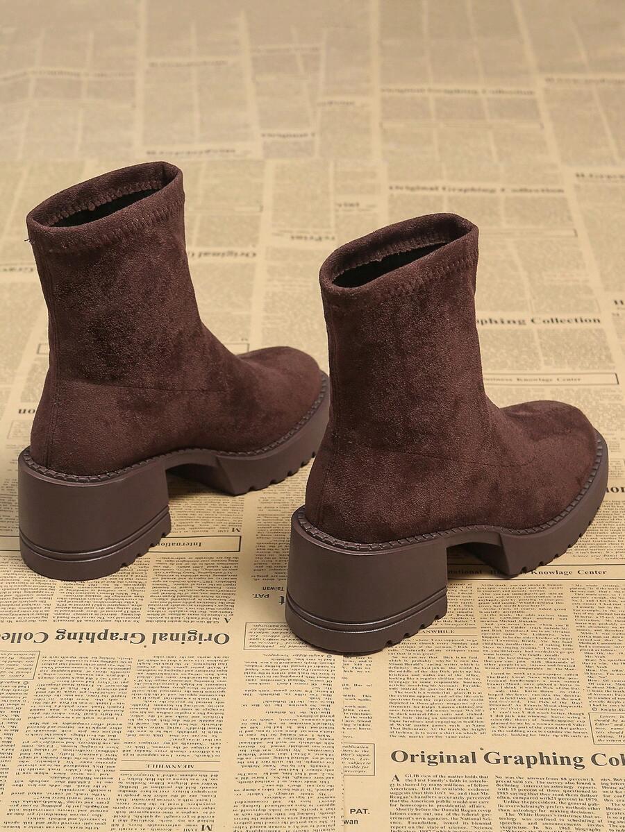 BUTY NA PLATFORMIE