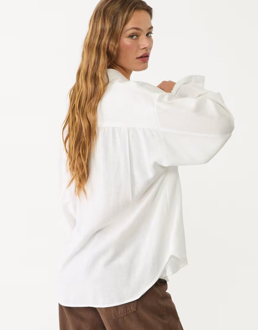 BIAŁA KOSZULA KOŁNIERZYK