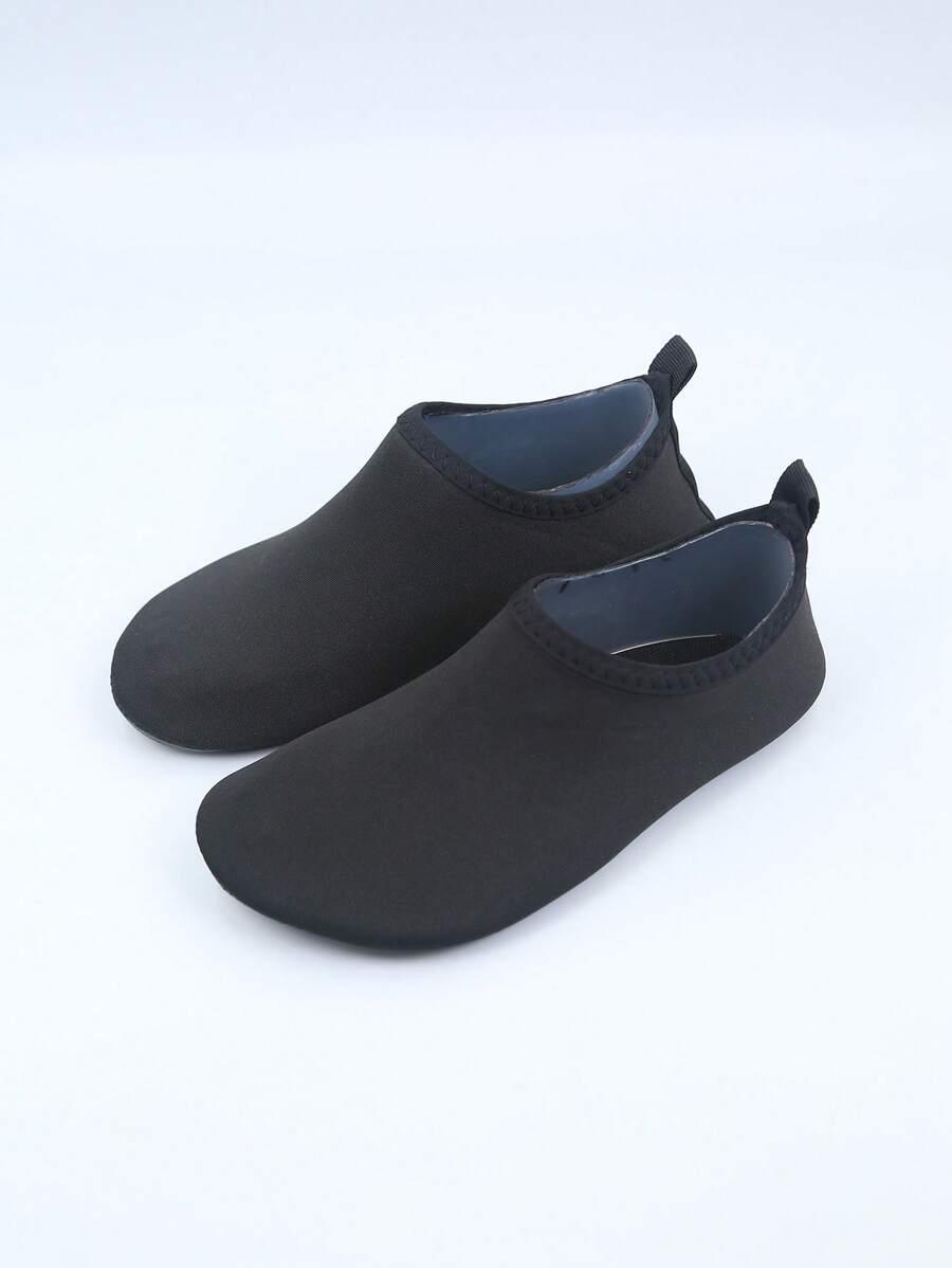 CZARNE BUTY DO WODY