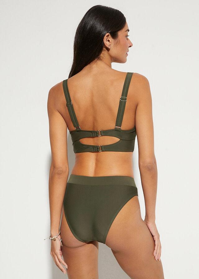 zielone bikini wycięcie