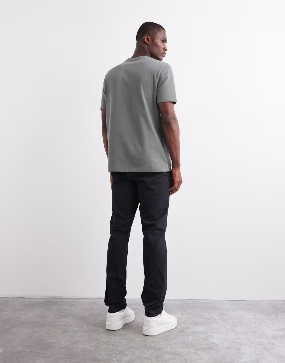 czarne spodnie jeans kieszenie
