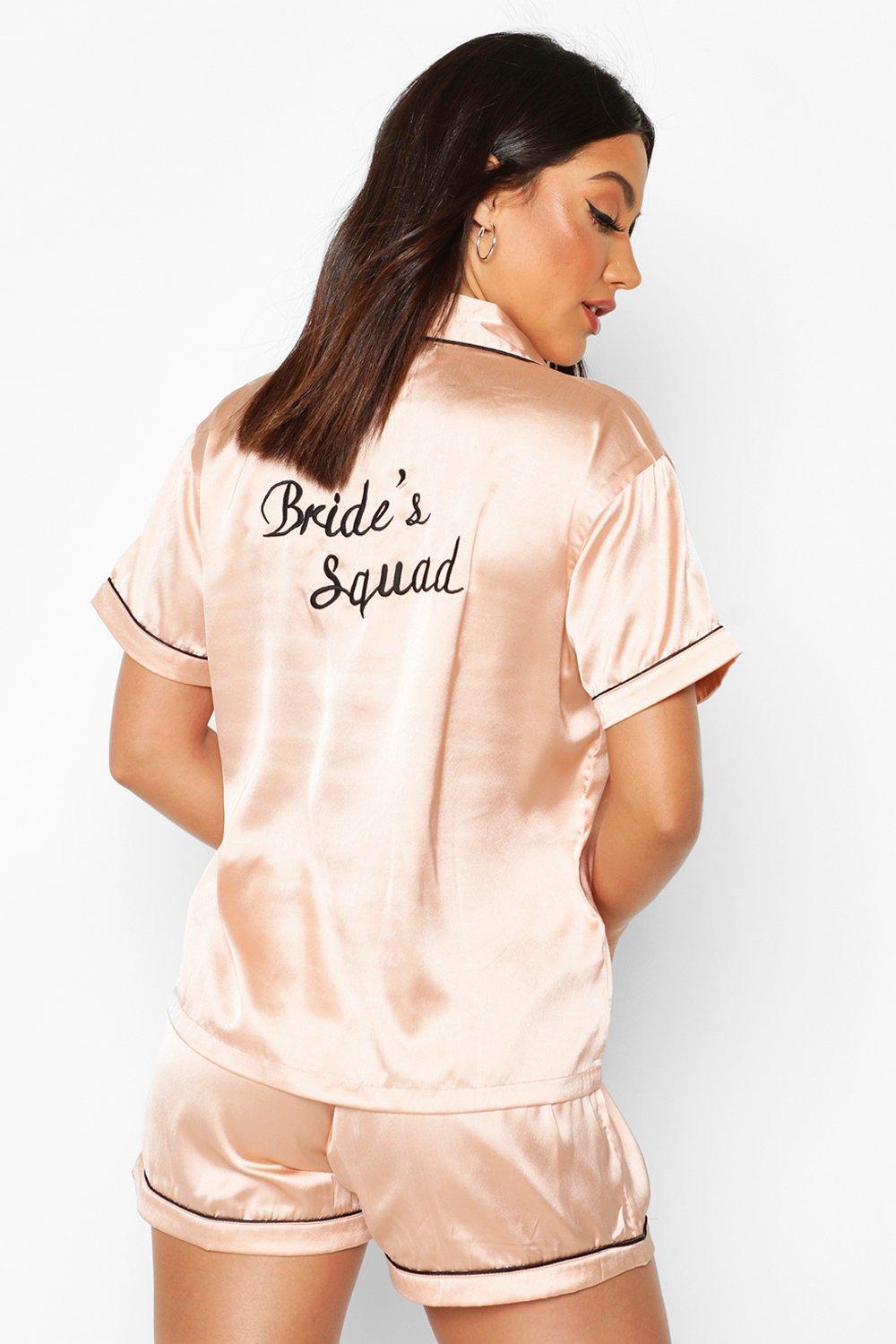 koszulowa satynowa góra od piżamy napis bride squad